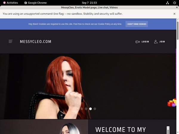 MessyCleo With Discover Card
